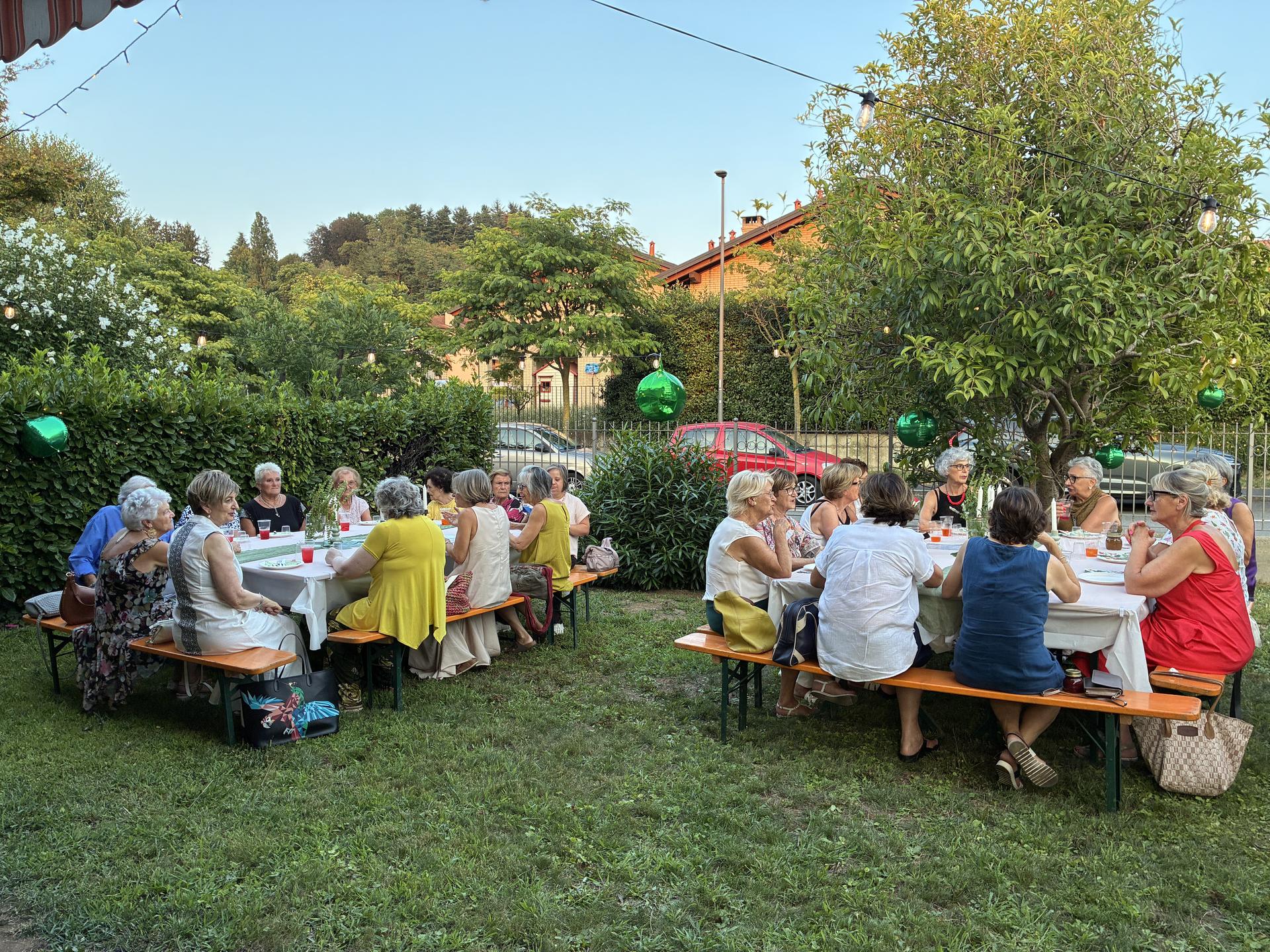 CENA DI MEZZA ESTATE IN GIARDINO